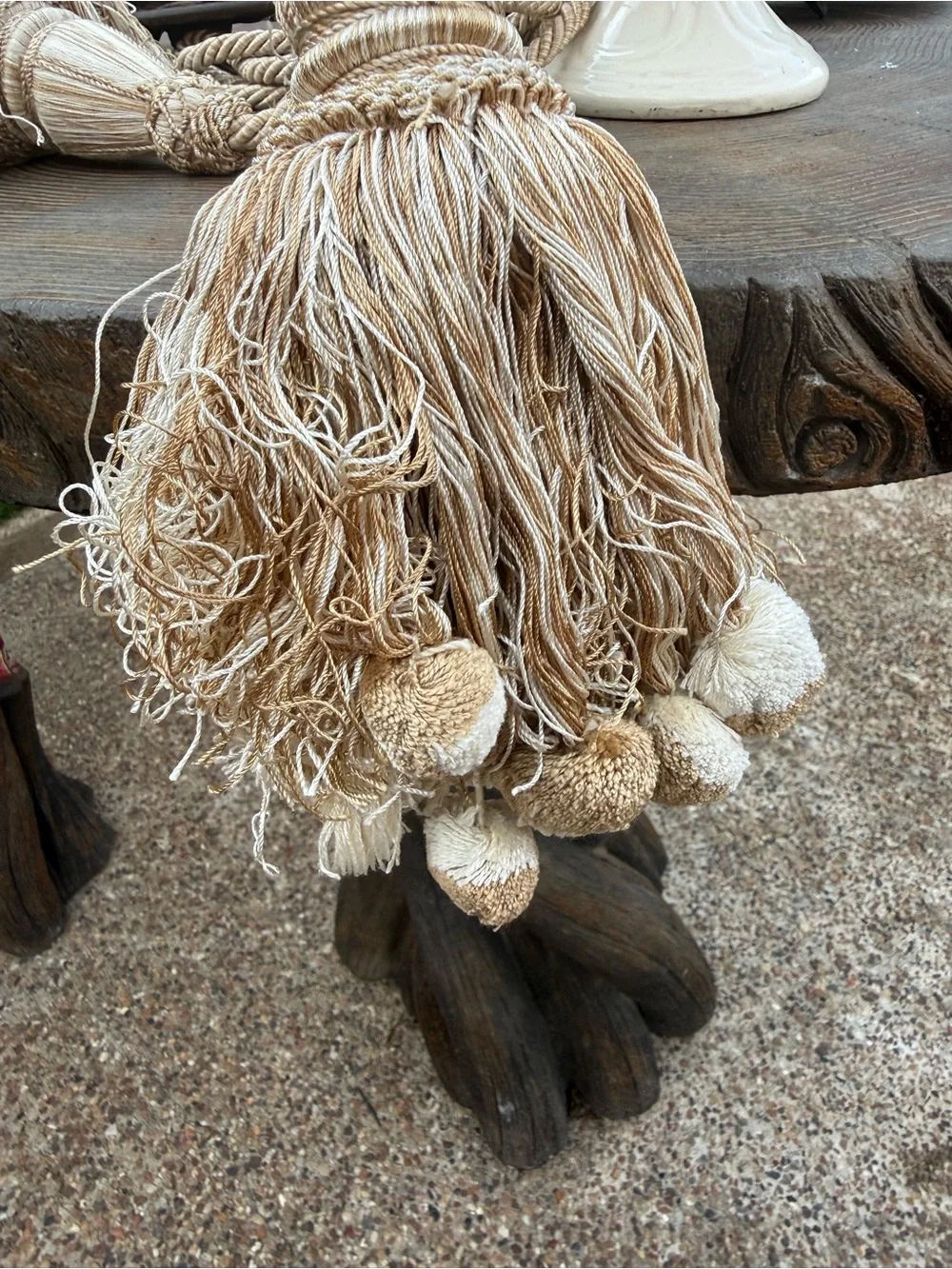 Vintage Beige Tassel Curtain Tiebacks in Natural Tone